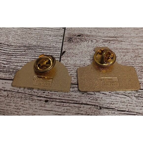 2 Vintage‎ Medical Laboratory Profession Button pin collectable Souvenir Promo - Picture 3 of 7